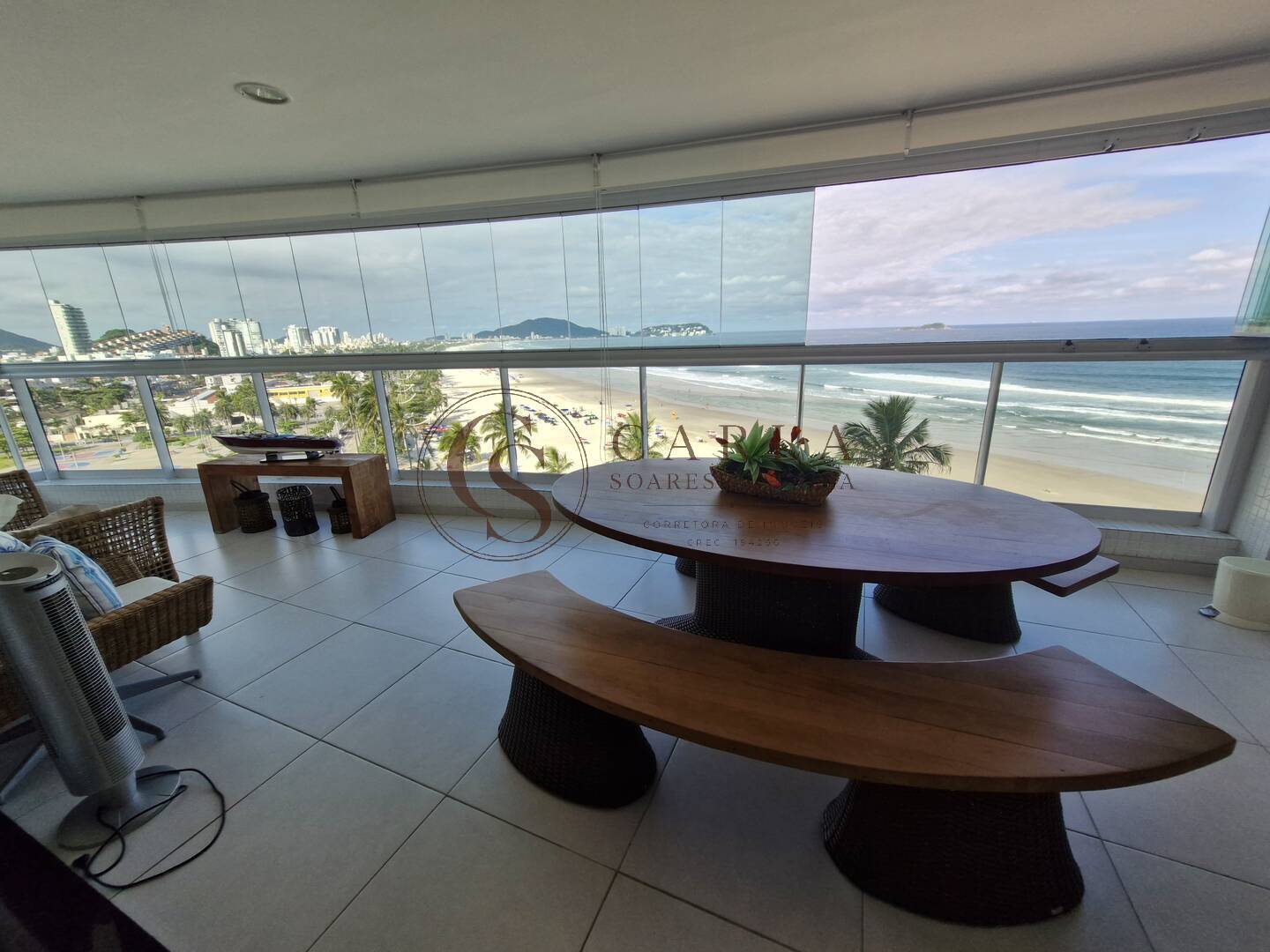 APARTAMENTO REFORMADO A VENDA/LOC ANUAL ENSEADA GUARUJÁ SP