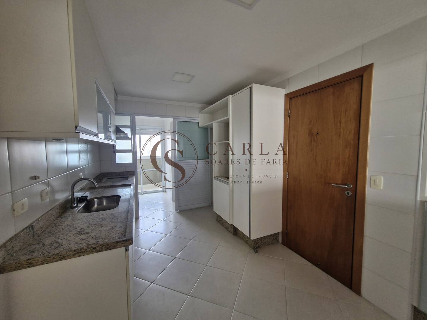 APARTAMENTO COM VARANDA GOURMET E VISTA PARA MAR  ASTURIAS GUARUJÁ SP