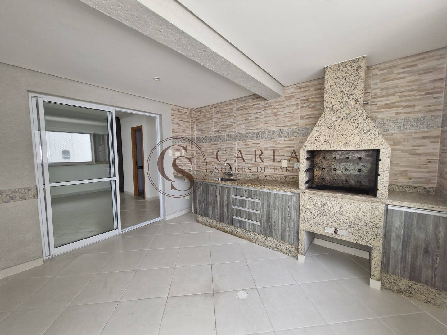 APARTAMENTO COM VARANDA GOURMET E VISTA PARA MAR  ASTURIAS GUARUJÁ SP