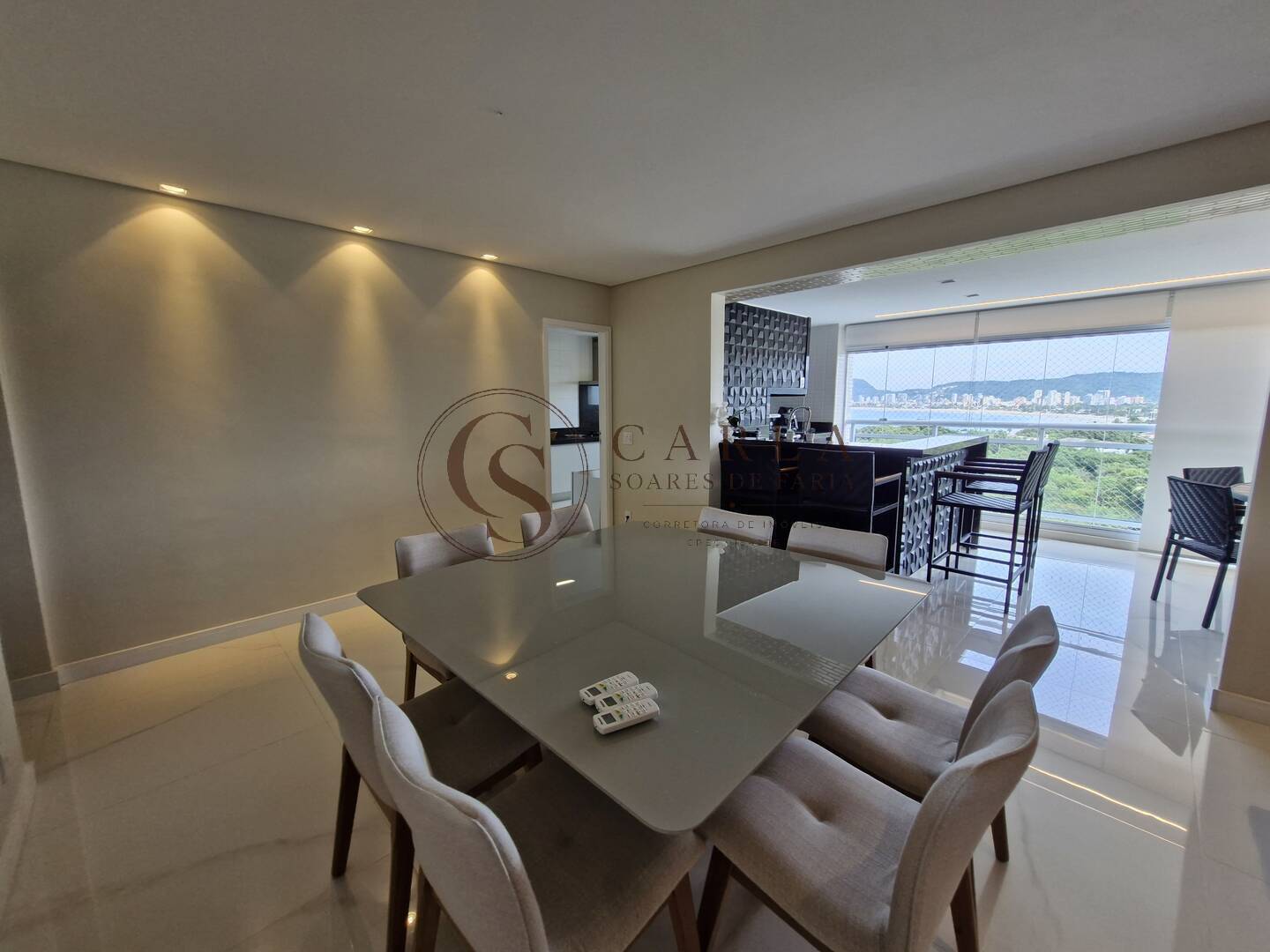 LINDO APARTAMENTO REFORMADO COND VERDE MAR ENSEADA GUARUJÁ SP