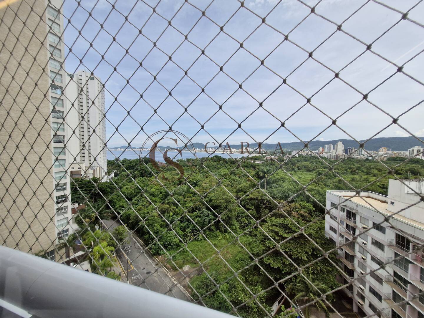 LINDO APARTAMENTO REFORMADO COND VERDE MAR ENSEADA GUARUJÁ SP