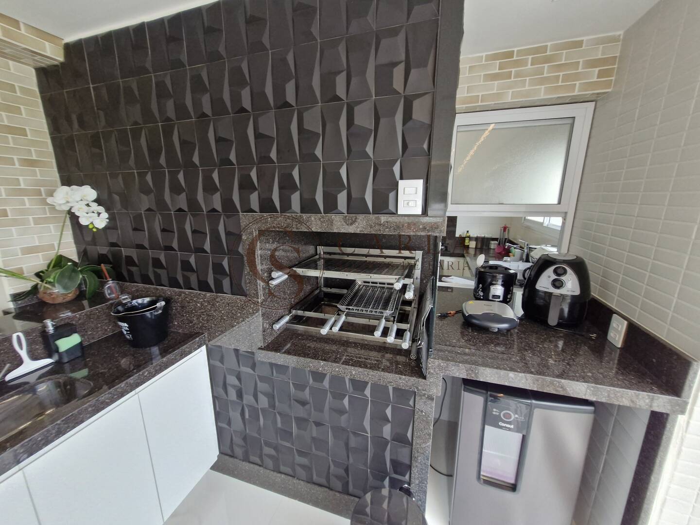 LINDO APARTAMENTO REFORMADO COND VERDE MAR ENSEADA GUARUJÁ SP