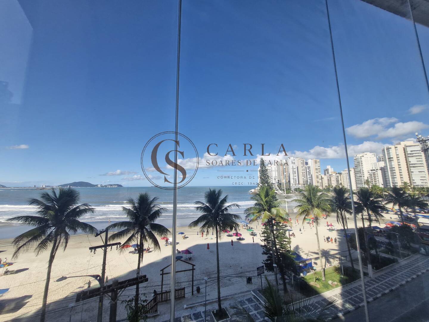 Lindo Apartamento Reformado Frente Mar com Lazer Completo con Oceano