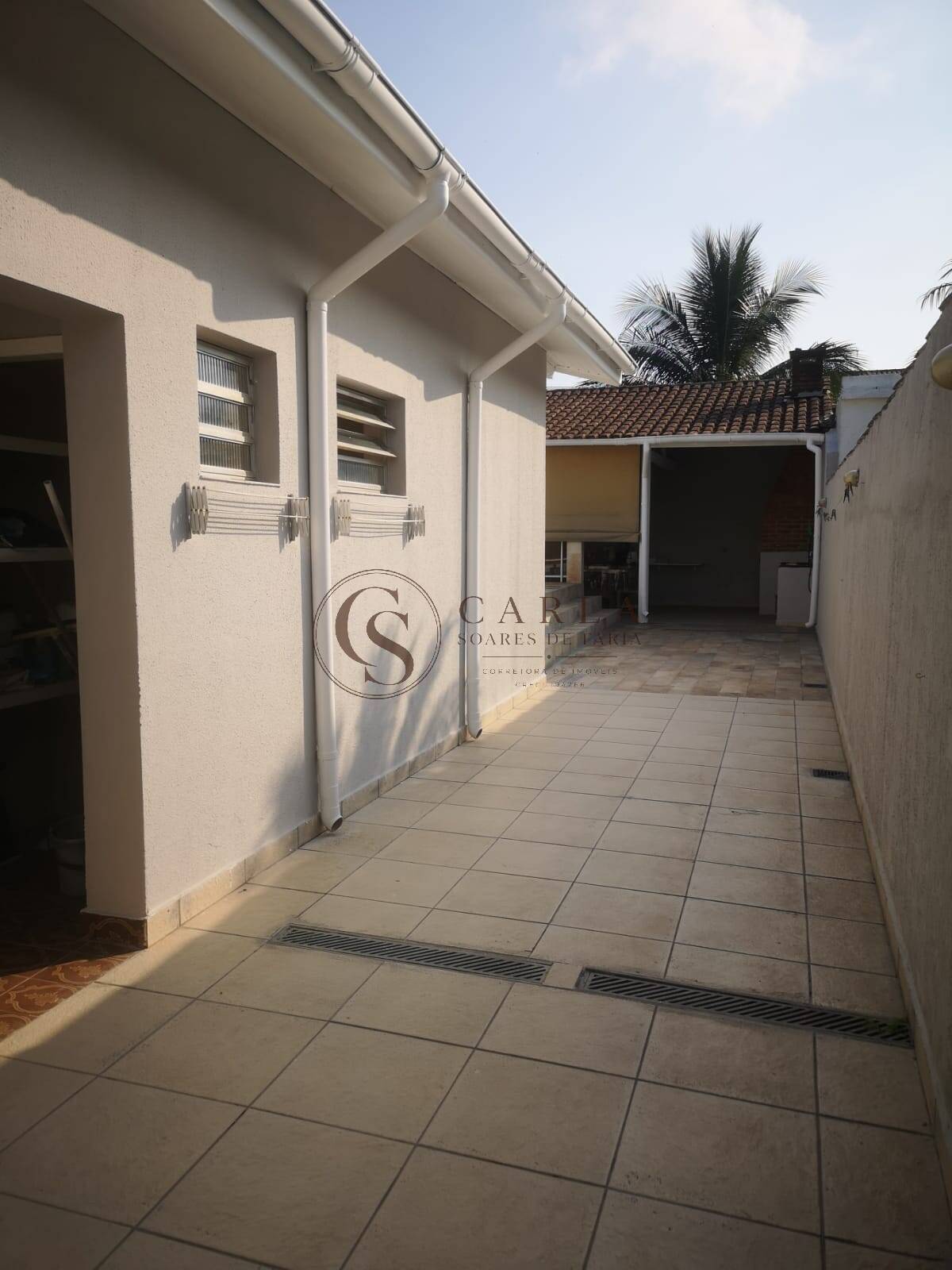 Ampla Casa  Térrea a venda  com Piscina – Jardim Guaiúba, Guarujá