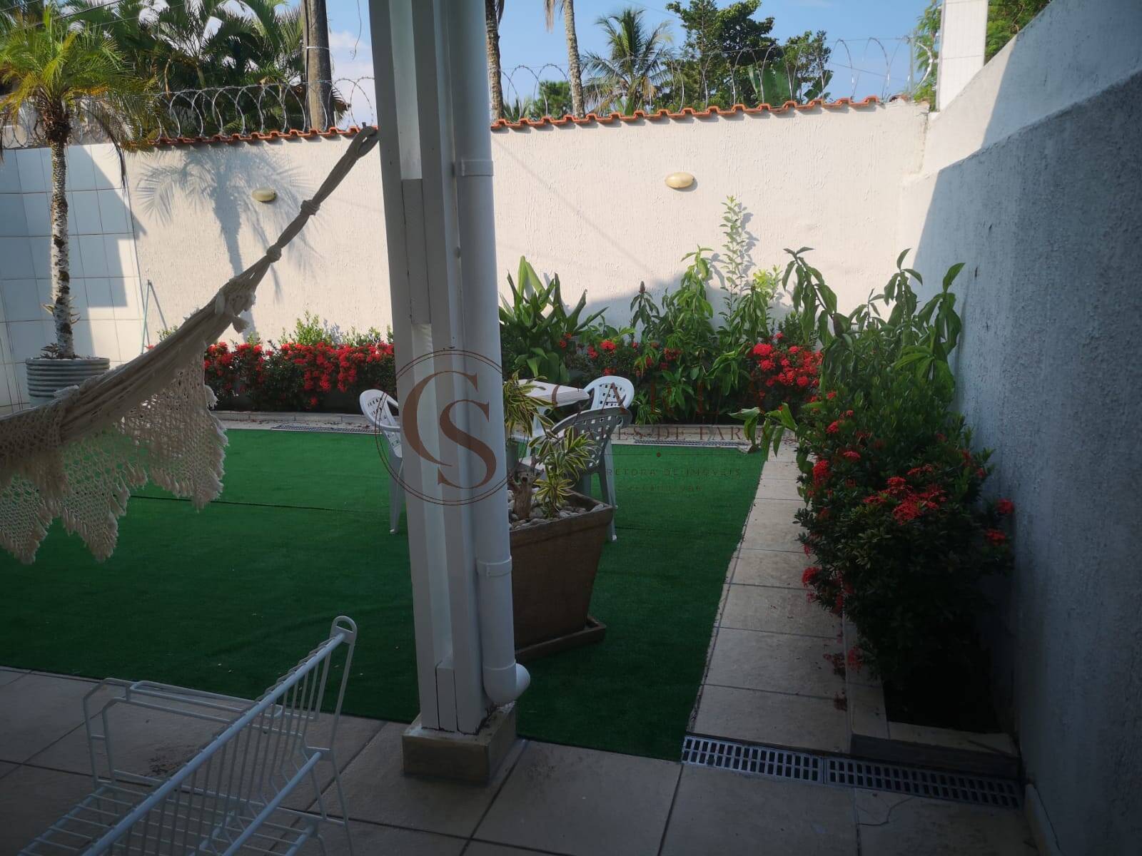 Ampla Casa  Térrea a venda  com Piscina – Jardim Guaiúba, Guarujá