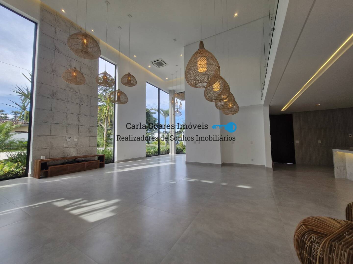 Casa à venda com 5 quartos, 750m² - Foto 2