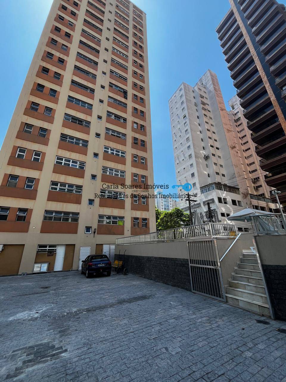 Apartamento à venda com 3 quartos, 123m² - Foto 2