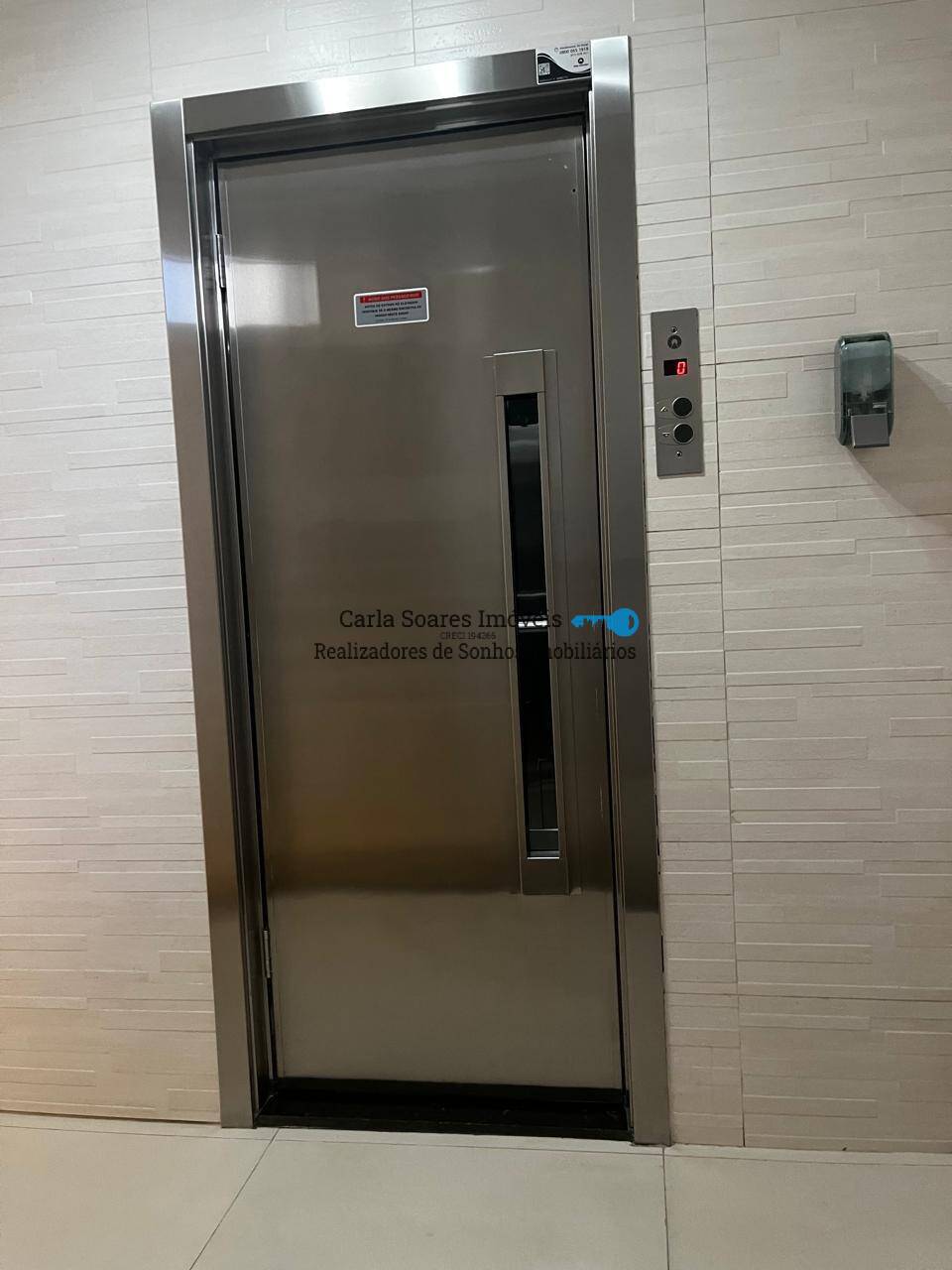 Apartamento à venda com 3 quartos, 123m² - Foto 11
