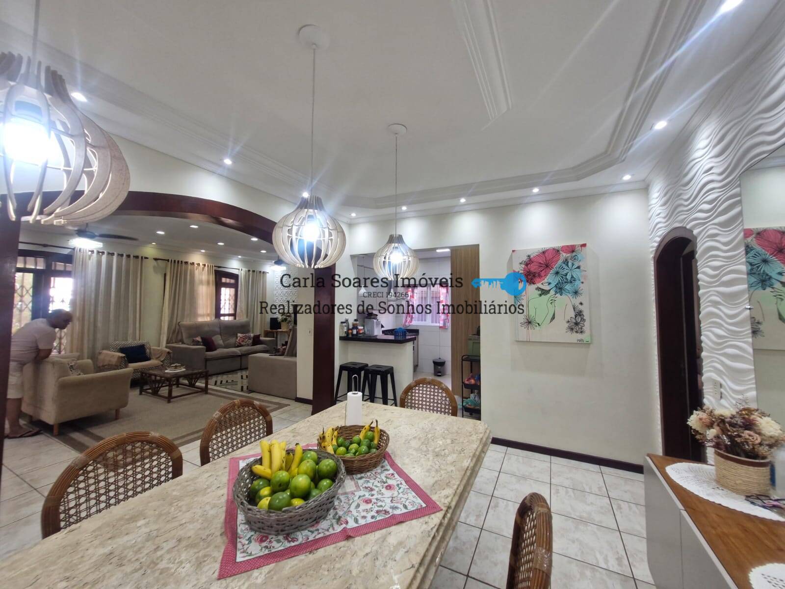 Casa, 4 quartos, 239 m² - Foto 2