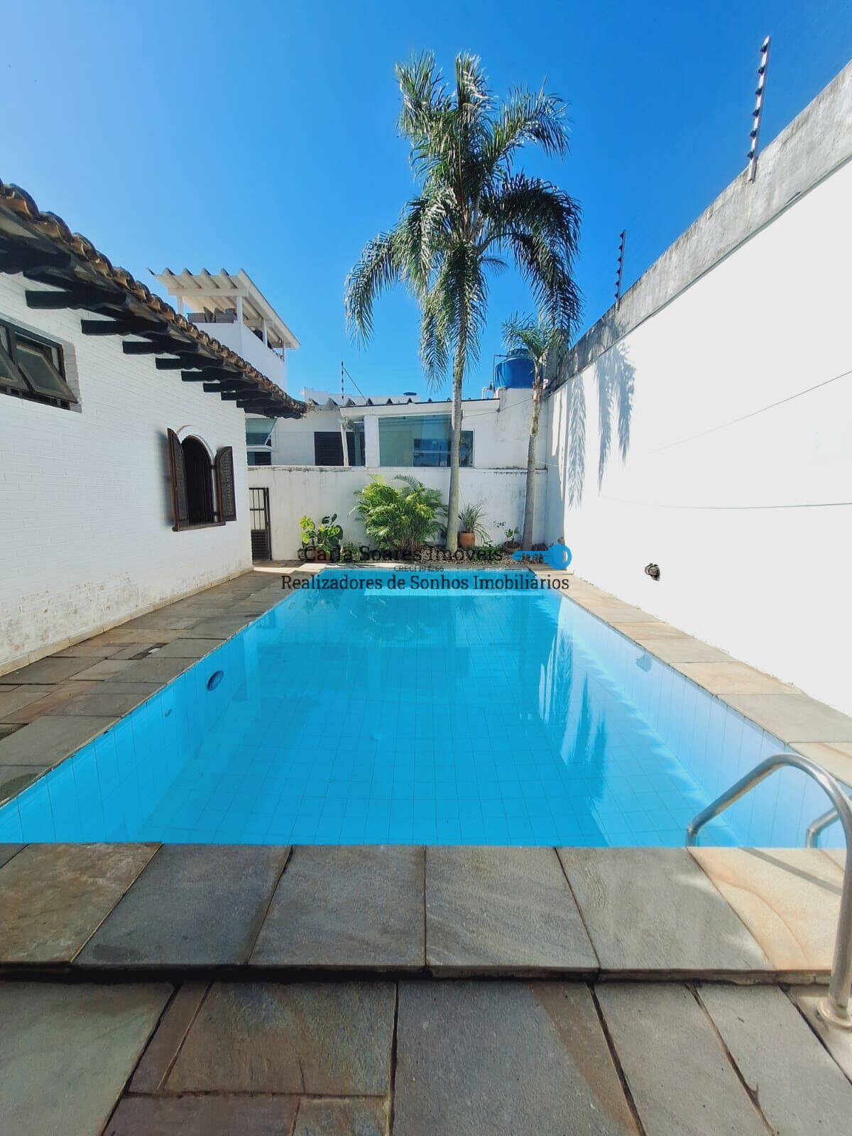 Casa, 5 quartos, 250 m² - Foto 1