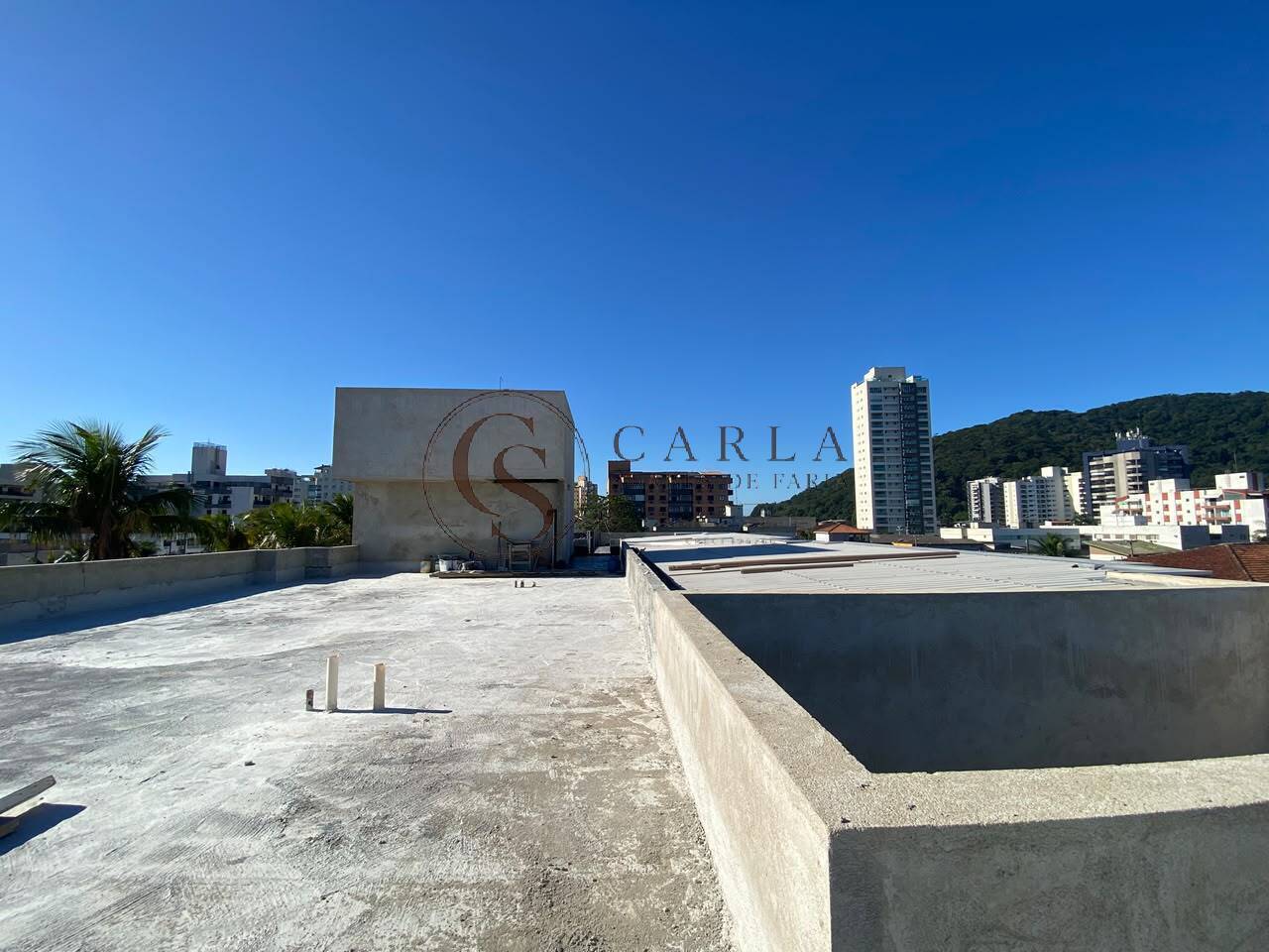 Imagine morar na Praia da Enseada, em um empreendimento moderno, exclusivo