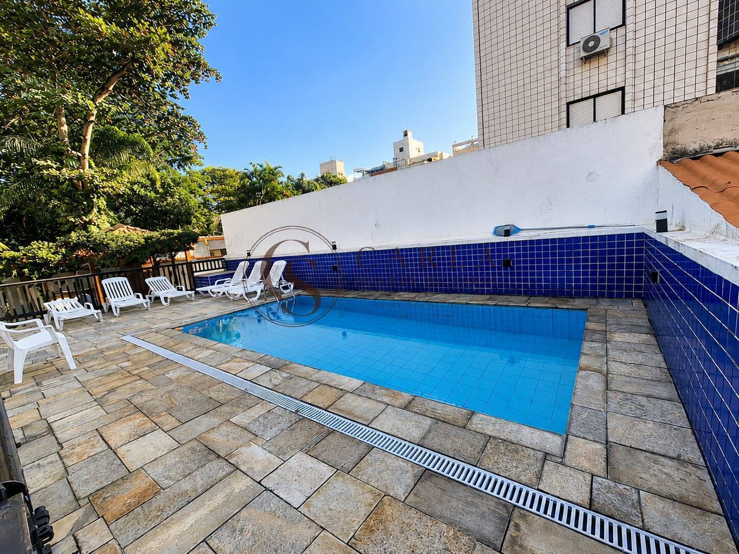 Cobertura Duplex Mobiliada– Praia do Tombo, Guarujá (Locação Anual)