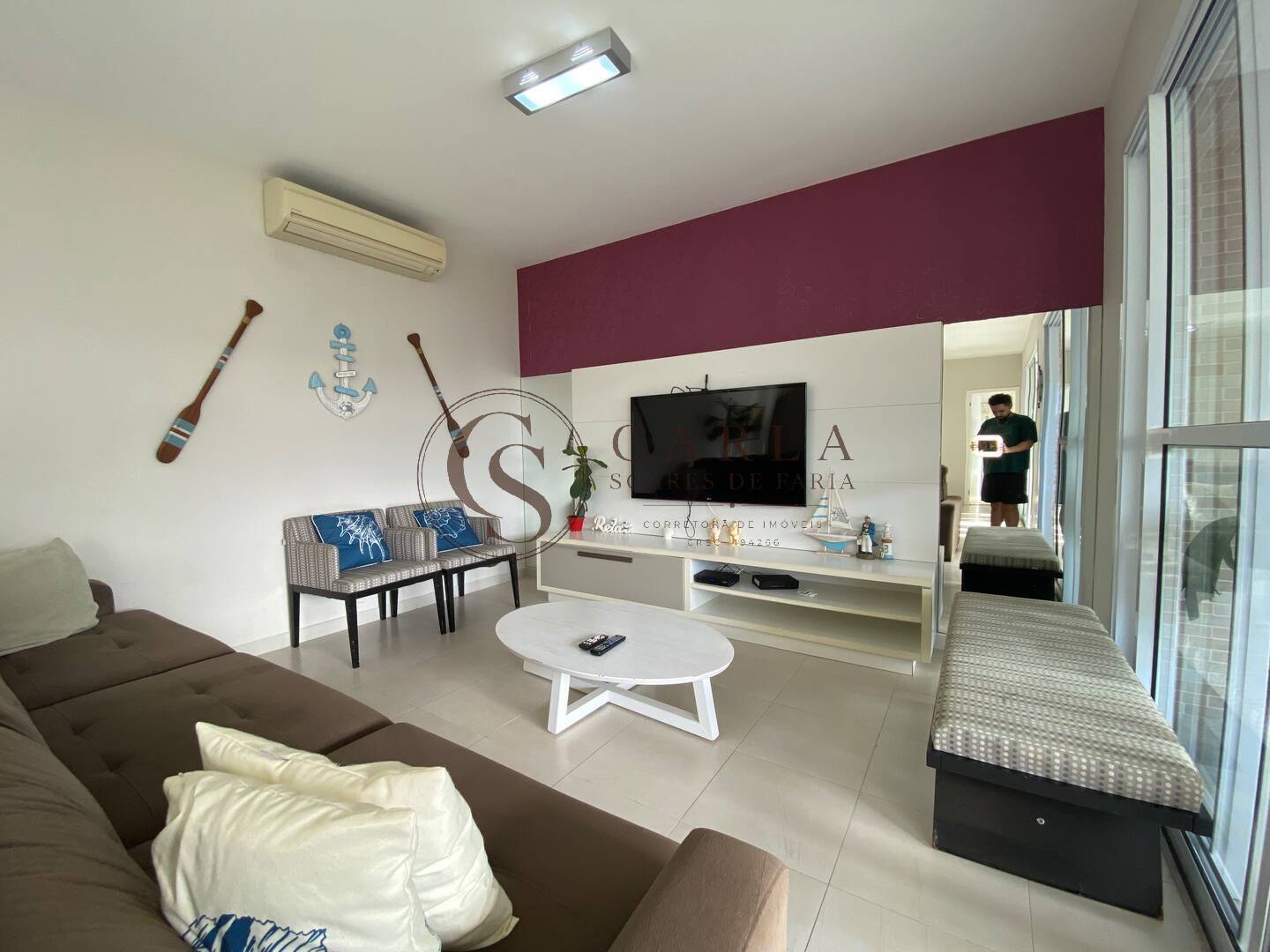 Apartamento sofisticado na Praia da Enseada | 158 m² | 3 suítes | 3 vagas
