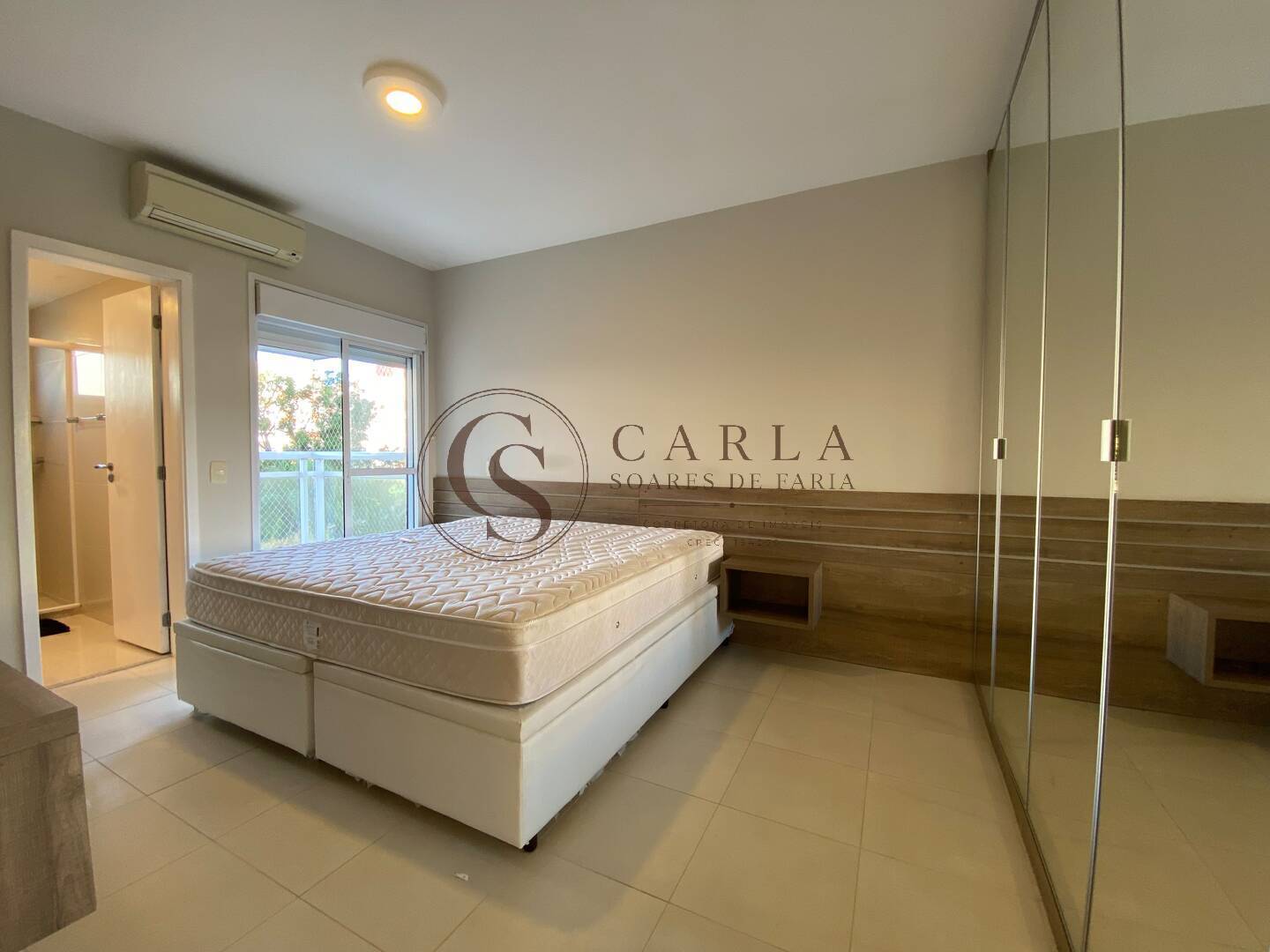 Apartamento sofisticado na Praia da Enseada | 158 m² | 3 suítes | 3 vagas