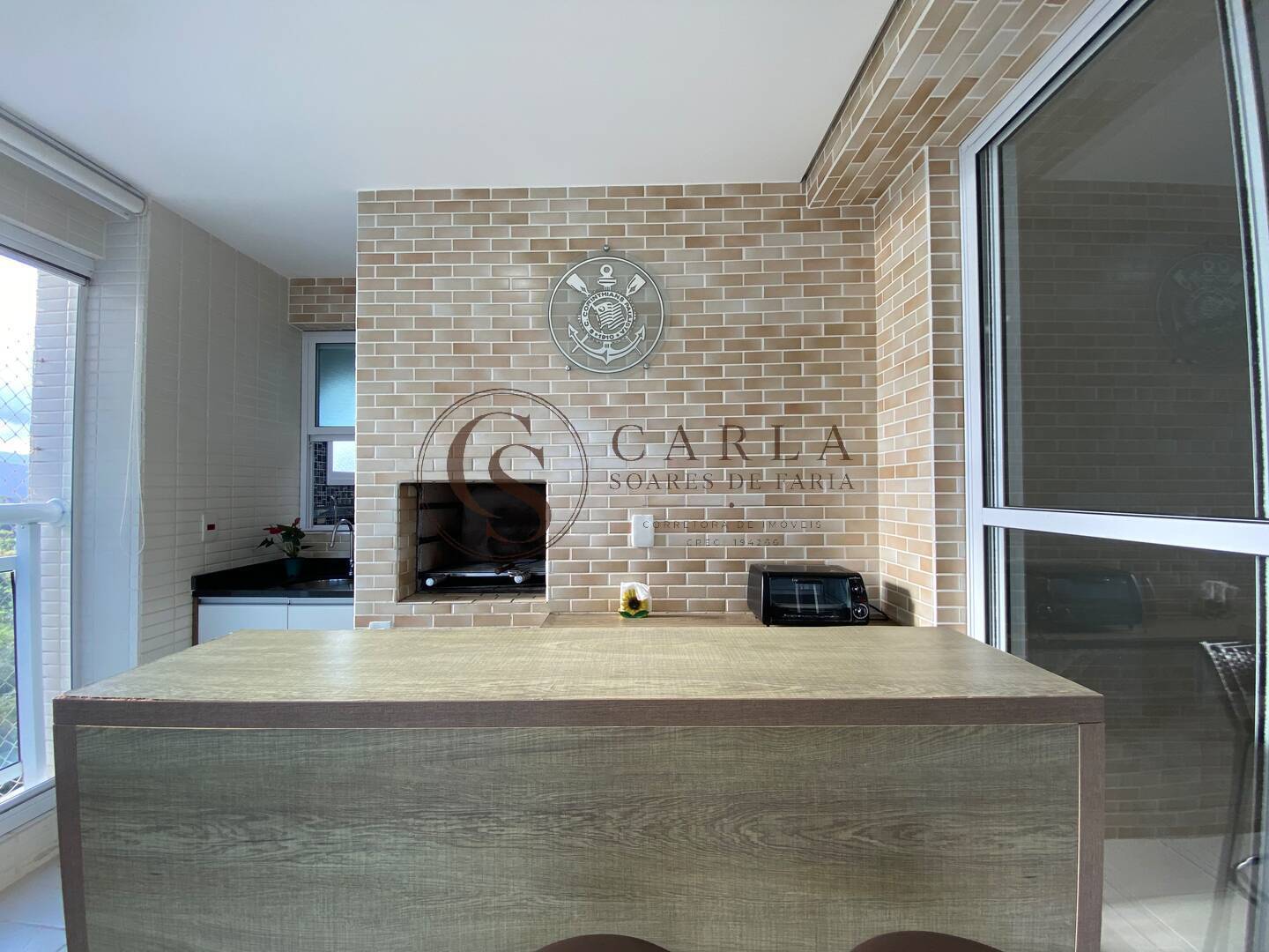 Apartamento sofisticado na Praia da Enseada | 158 m² | 3 suítes | 3 vagas