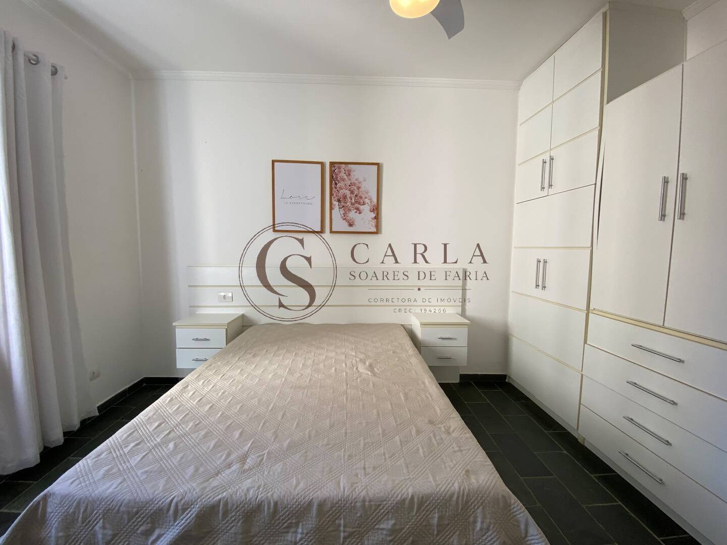 APARTAMENTO MOBILIADO À VENDA NA ENSEADA – GUARUJÁ 
Uma ótima oportunidade