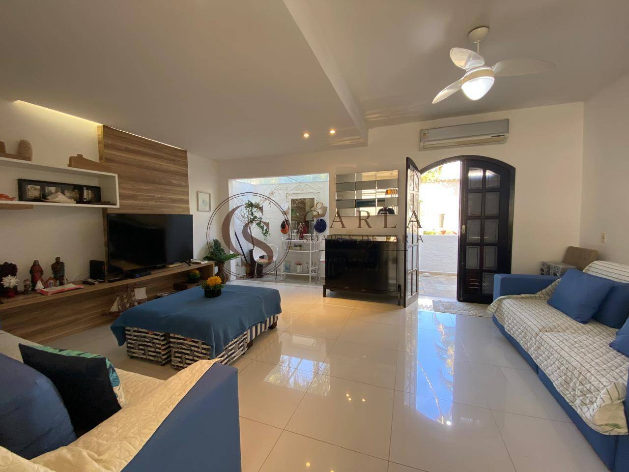 CASA TRIPLEX EM CONDOMÍNIO EM FRENTE À PRAIA DA ENSEADA – GUARUJÁ ??