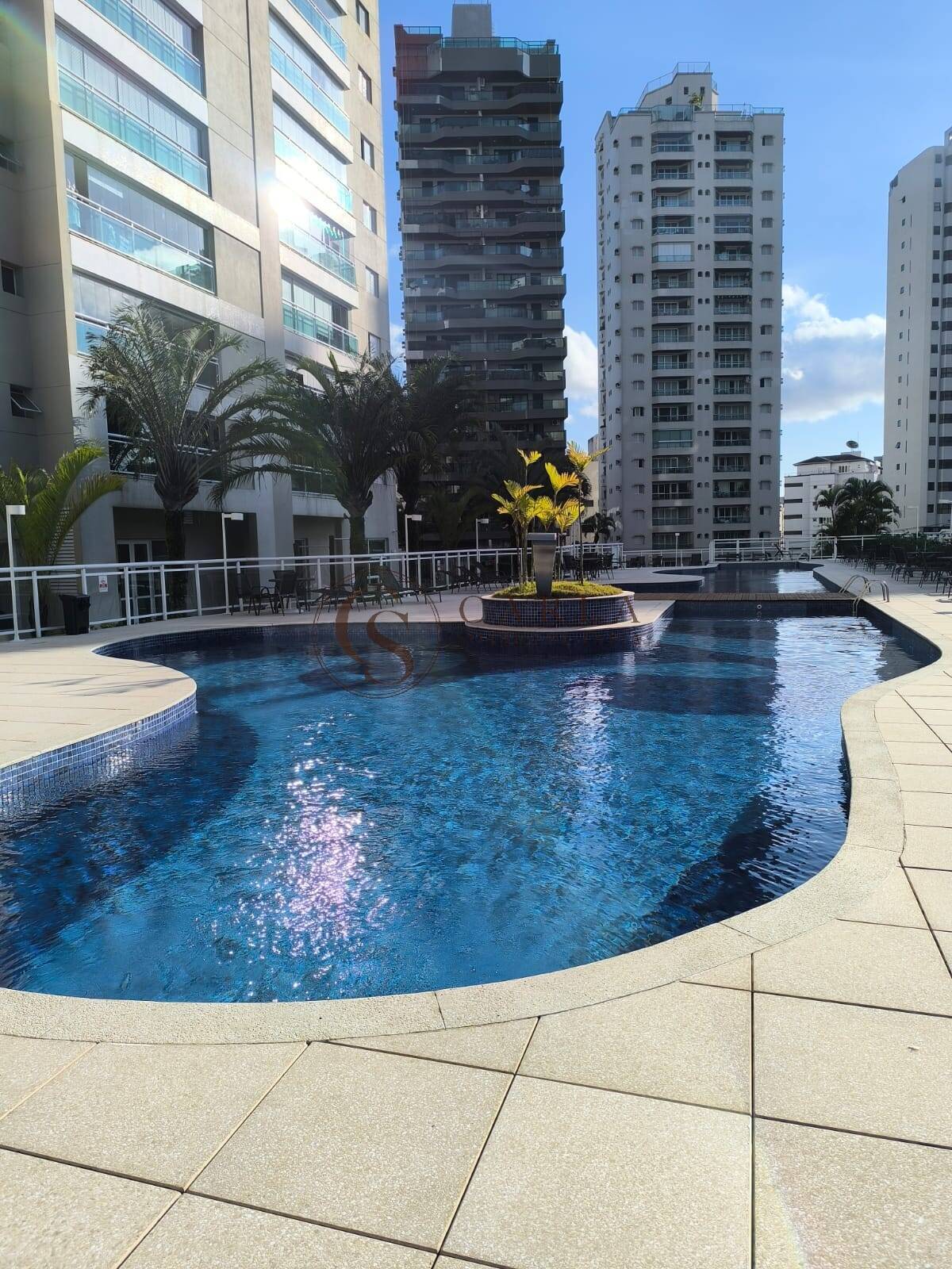 Apê a venda 3 dormitórios de Alto Padrão nas Astúrias, Guarujá -SP