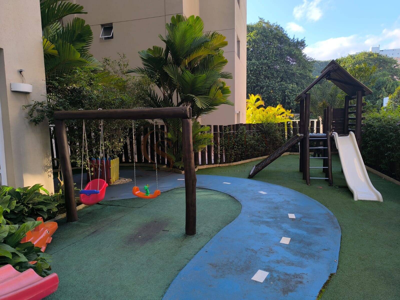 Apê a venda 3 dormitórios de Alto Padrão nas Astúrias, Guarujá -SP
