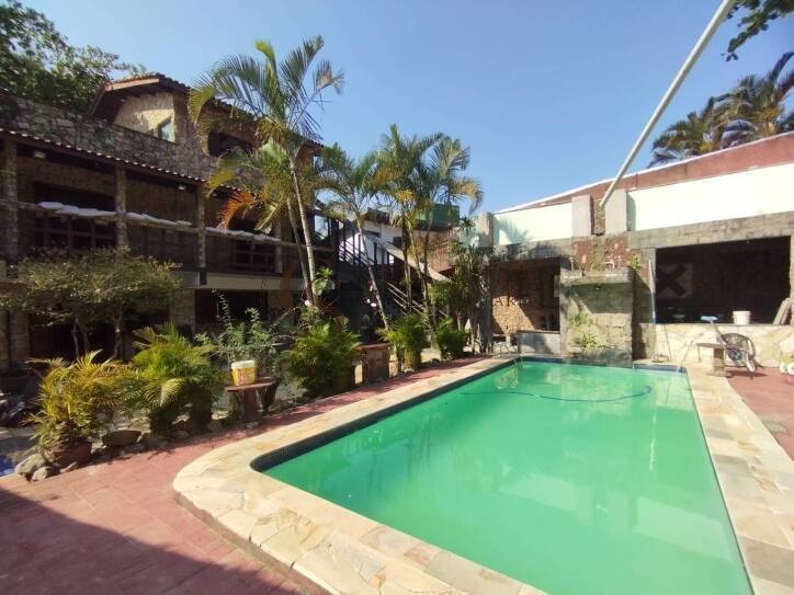 Casa, 6 quartos, 280 m² - Foto 7
