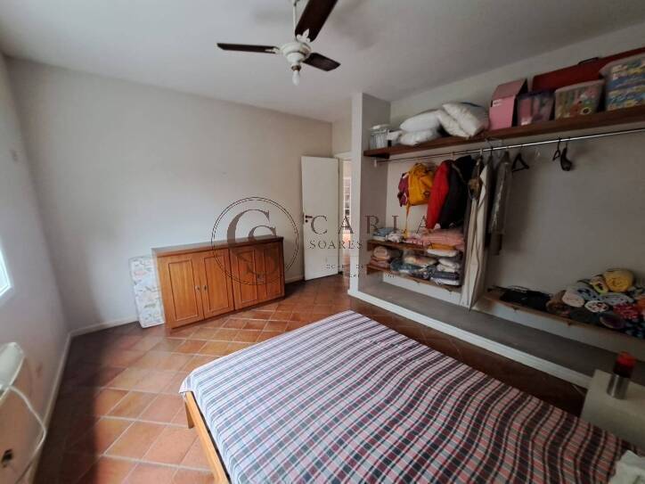 Casa a venda/ sobrado 3 dormitórios Guaiuba Guarujá SP
