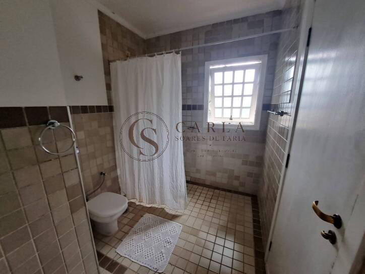 Casa a venda/ sobrado 3 dormitórios Guaiuba Guarujá SP